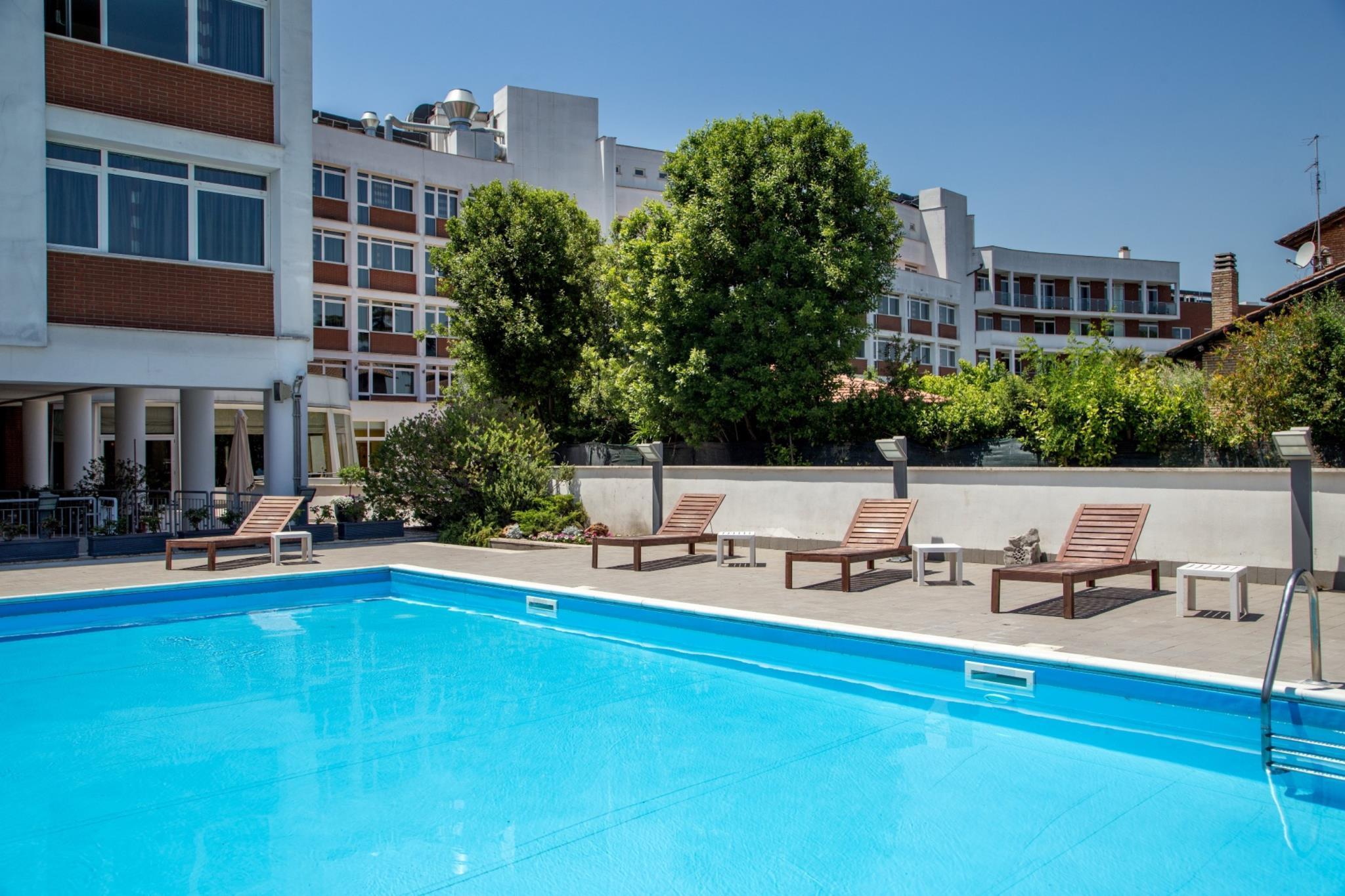 Hotel Capannelle Roma Exterior foto